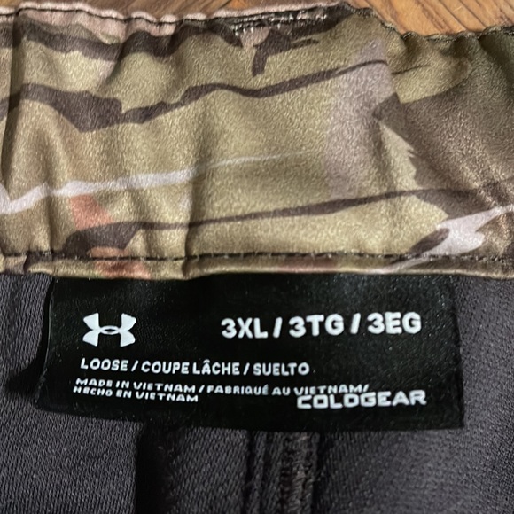 Under armour cold gear hunting pant like new never worn. - Picture 3 of 3